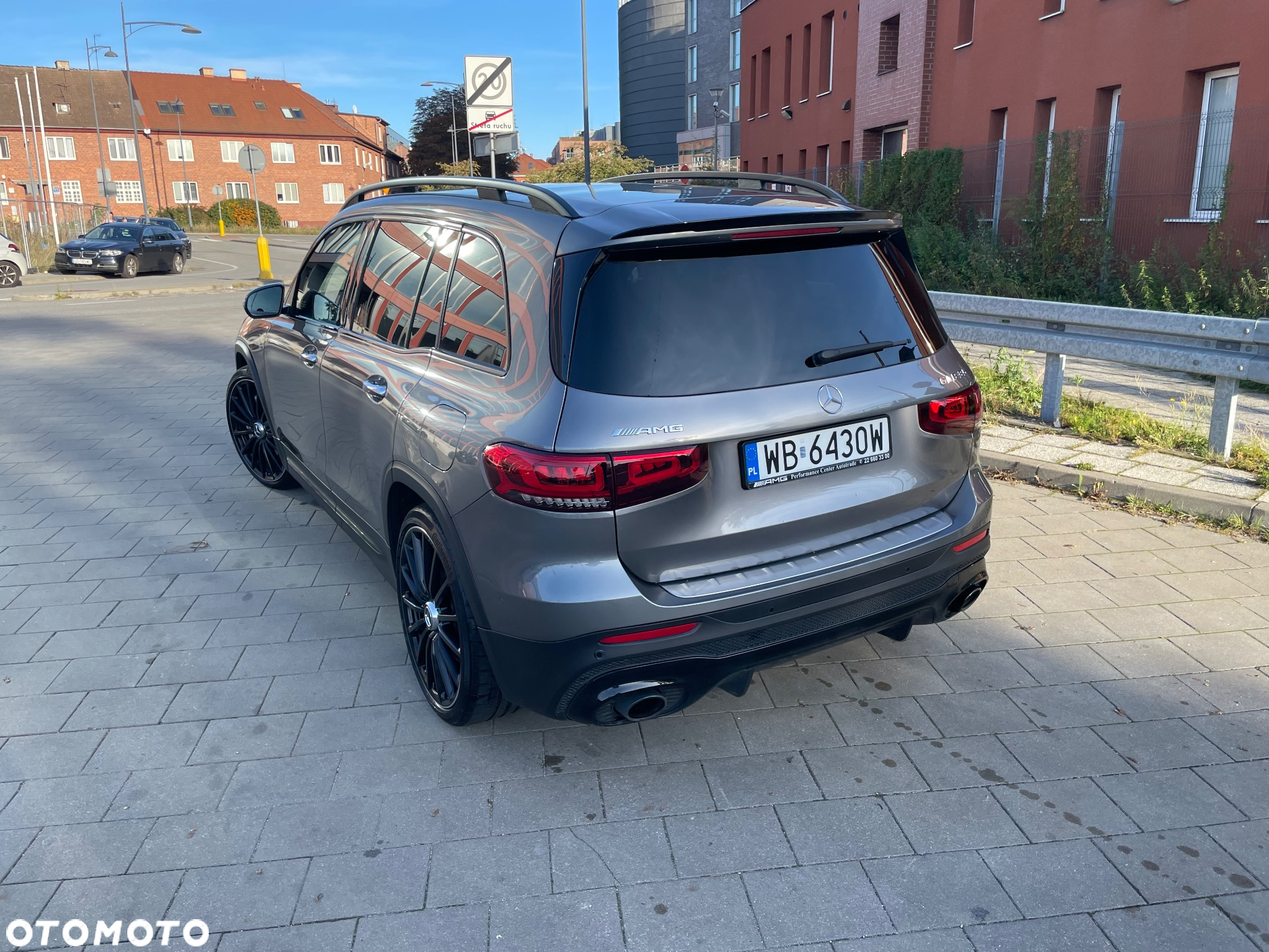 Mercedes-Benz GLB AMG 35 4-Matic - 7