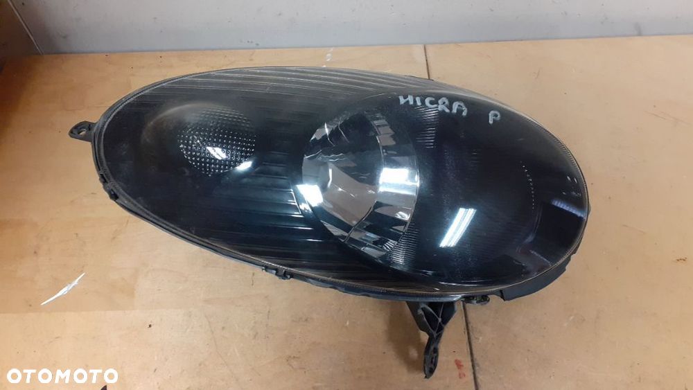 NISSAN MICRA K12 LAMPA PRZÓD PRZEDNIA PRAWA CZARNA - 1