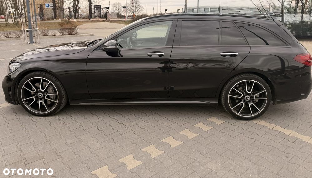 Mercedes-Benz Klasa C 300 d 4MATIC 9G-TRONIC - 9