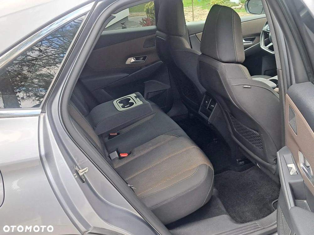 Citroën DS7 Crossback BlueHDI 180 BUSINESS LINE - 26