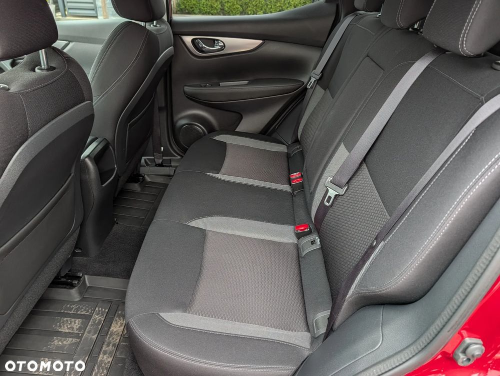 Nissan Qashqai 1.5 dCi N-Connecta - 18