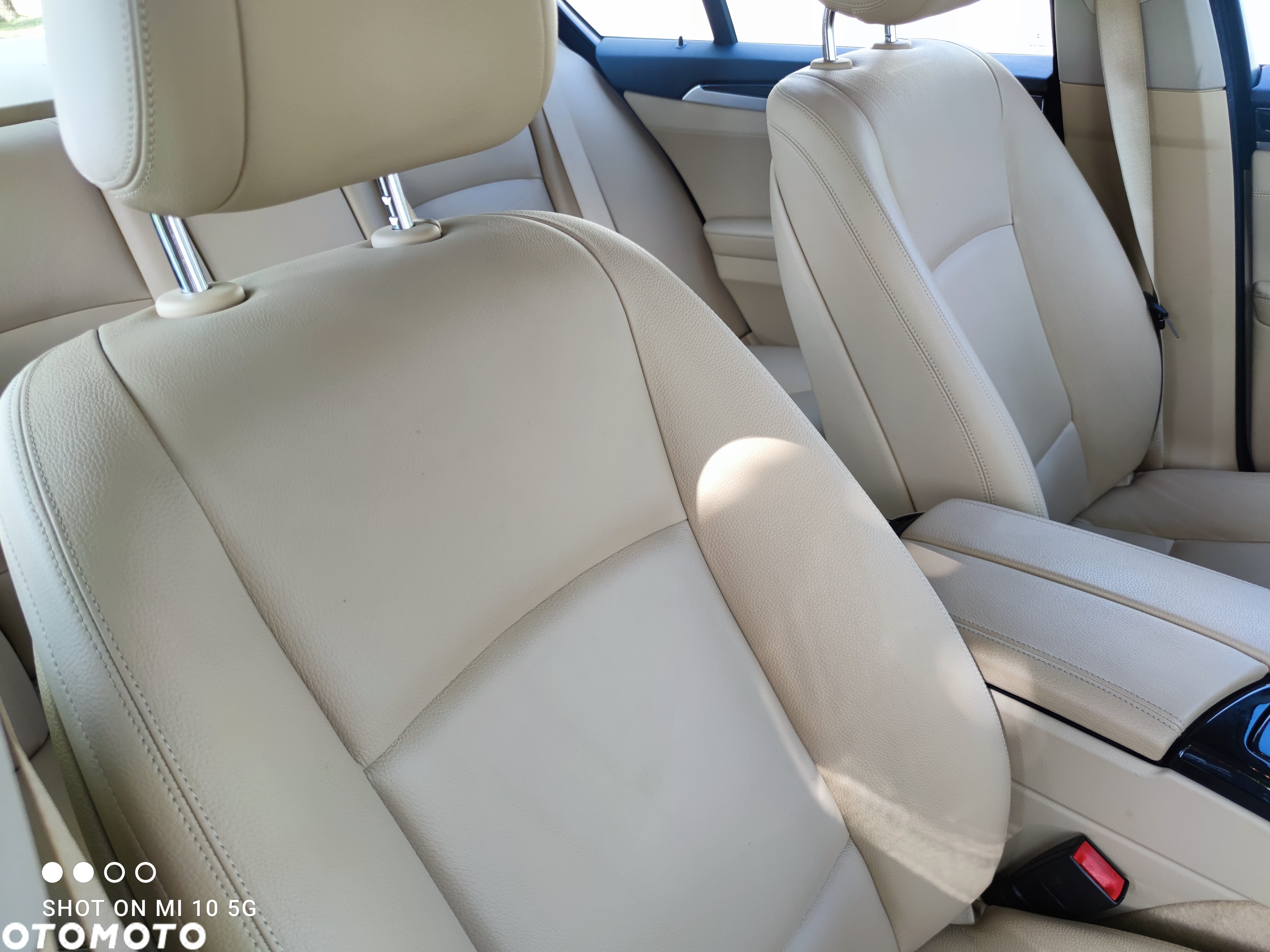 BMW Seria 5 520d Touring - 16