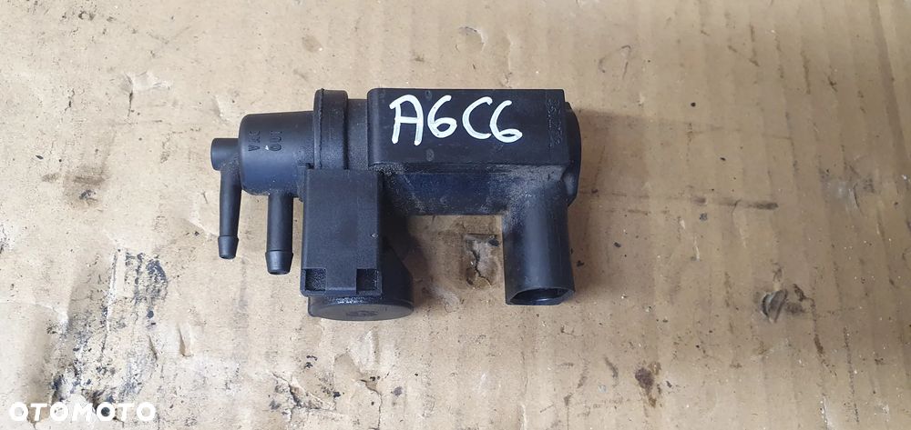 Zawór zaworek podciśnienia Audi A6 C6 2.7 TDI 059906628B - 1