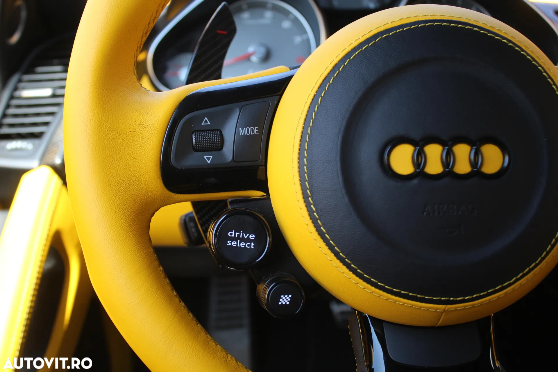 Audi R8 4.2 FSI Quattro R-Tronic - 5