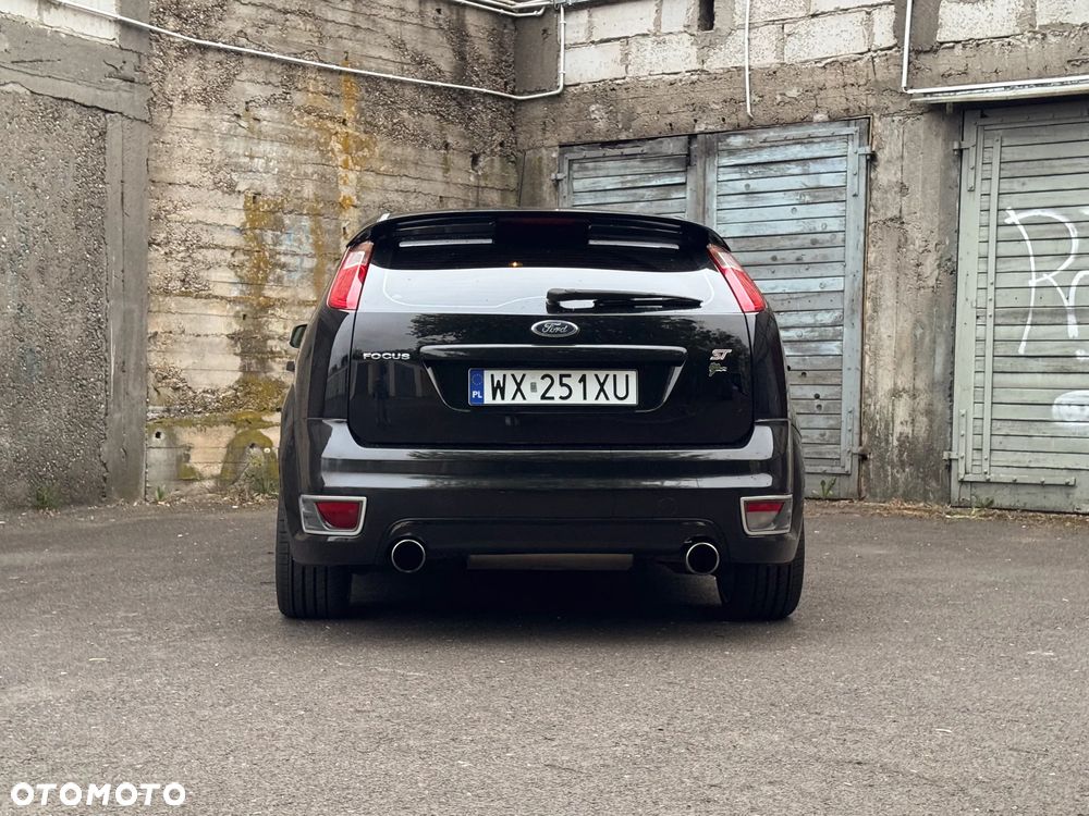 Ford Focus 2.5 ST - 5