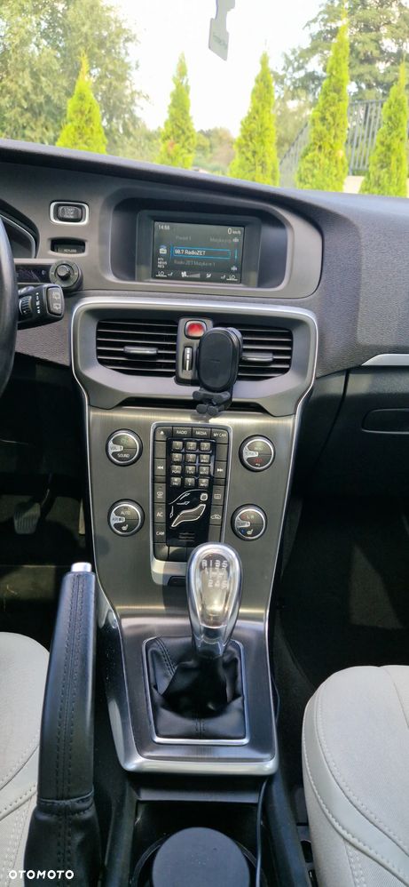 Volvo V40 D2 Summum - 6
