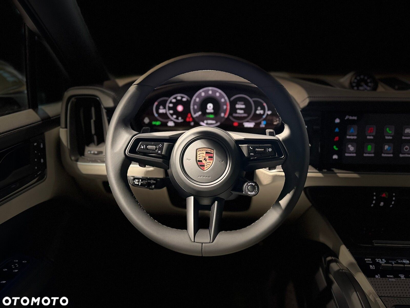 Porsche Cayenne - 22