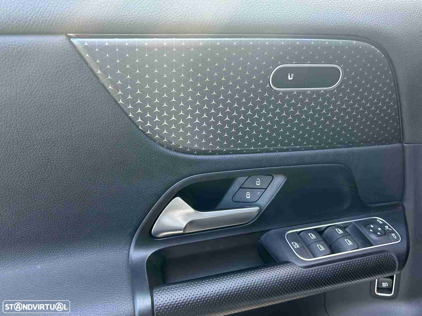 Mercedes-Benz GLA 180 d - 19