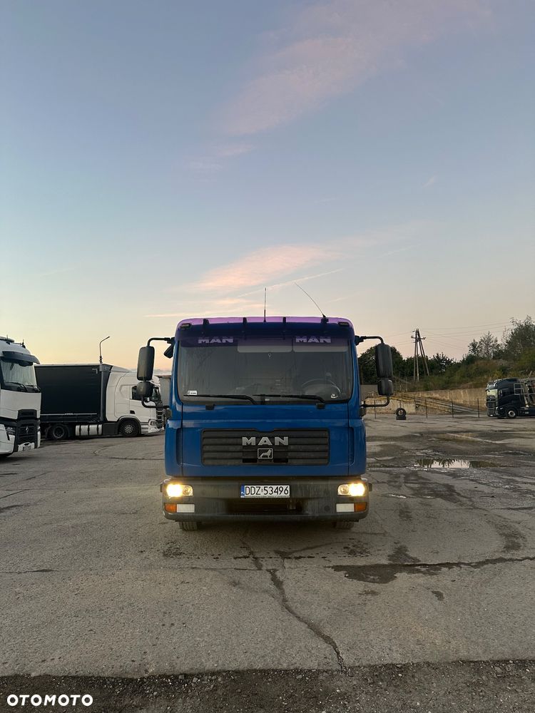 MAN TGL 12.240 - 10