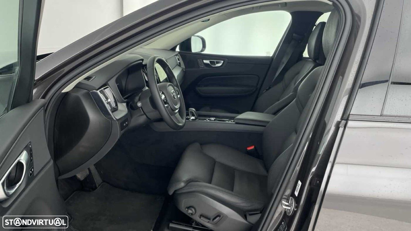 Volvo XC 60 2.0 T6 PHEV Plus Dark AWD - 2