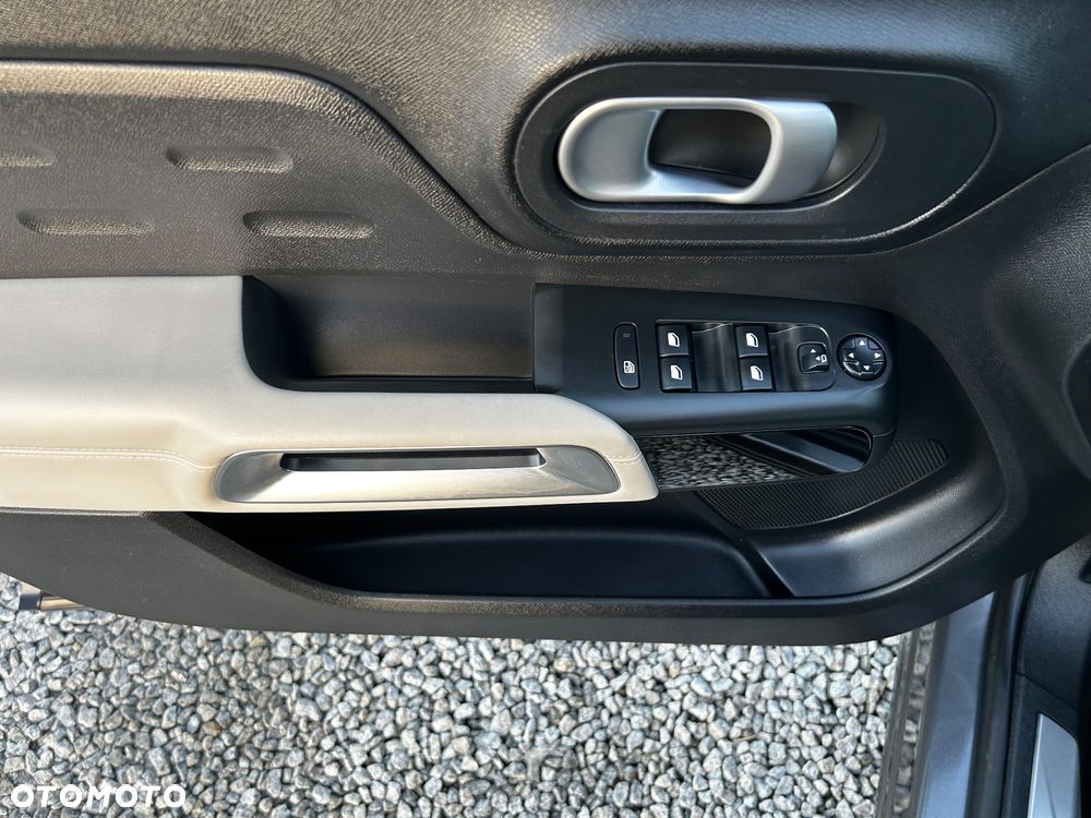Citroën C5 Aircross 1.6 PHEV Shine Pack EAT8 - 33