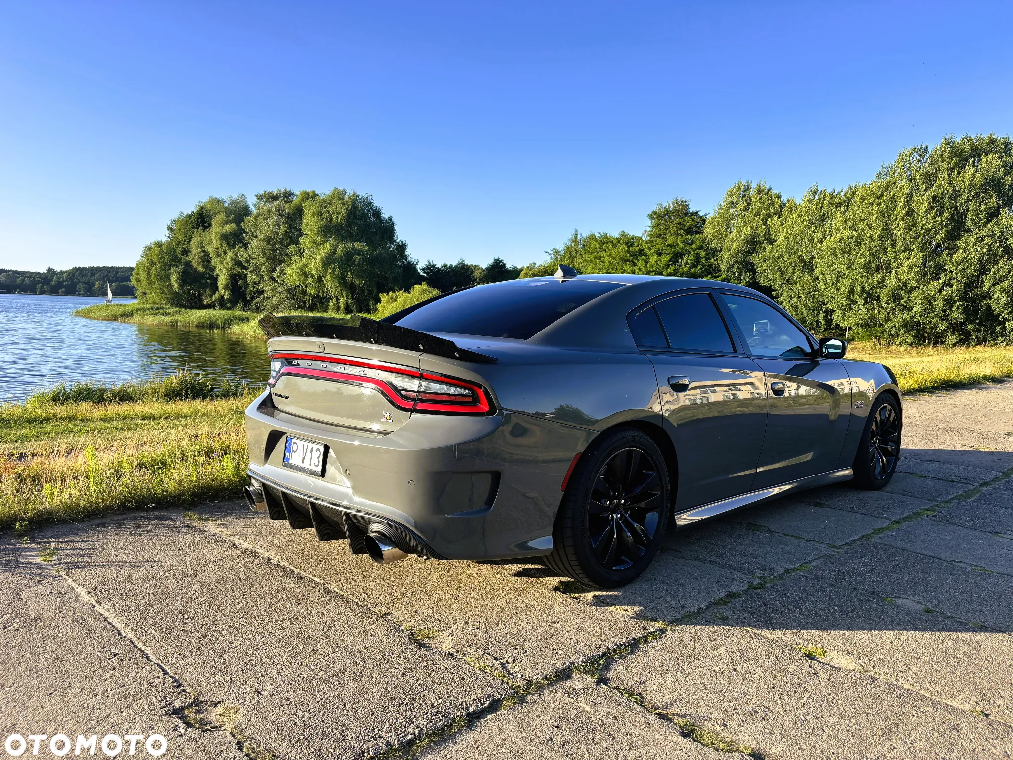 Dodge Charger 6.4 Scat Pack - 8