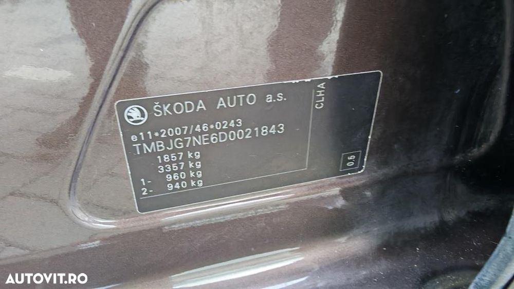 Skoda Octavia 1.6 TDI DPF Elegance - 25