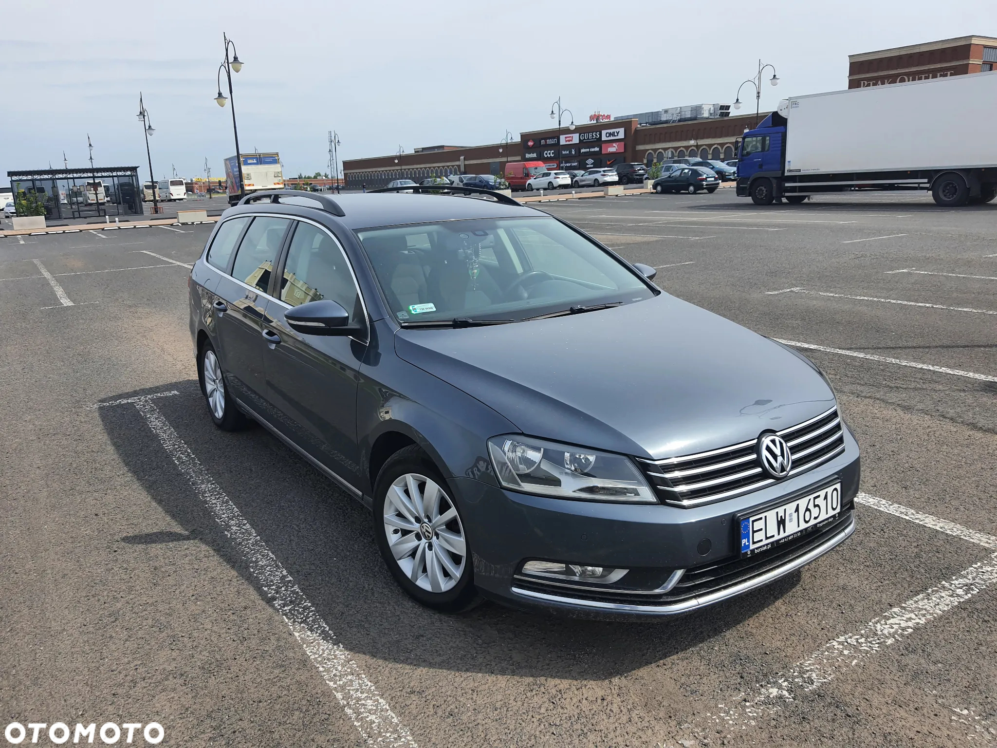 Volkswagen Passat 1.6 TDI DPF BlueMot Comfortline - 2