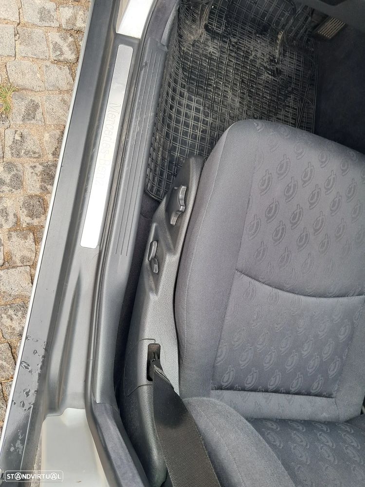 Mercedes-Benz C 220 - 17