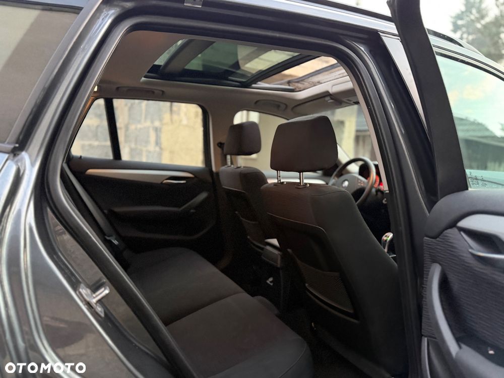 BMW X1 xDrive18d xLine - 30