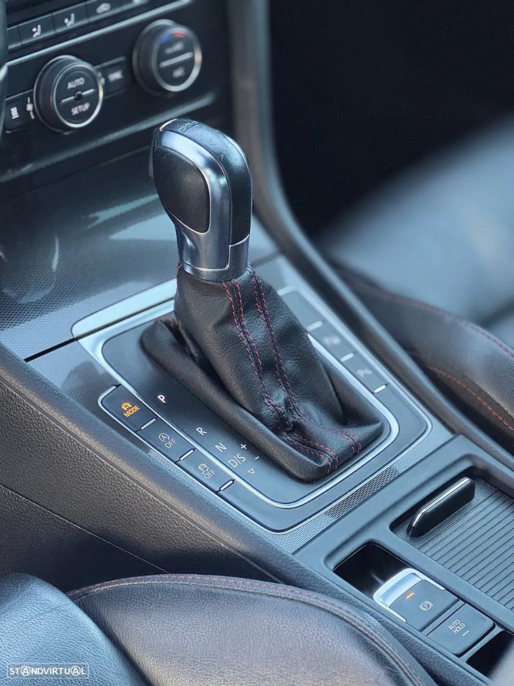 VW Golf GTI BlueMotion DSG - 21