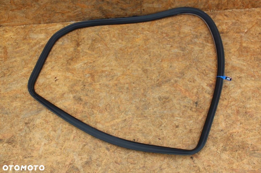 Uszczelka drzwi karoserii SEAT LEON I TOLEDO II Prawy tył czara - 1