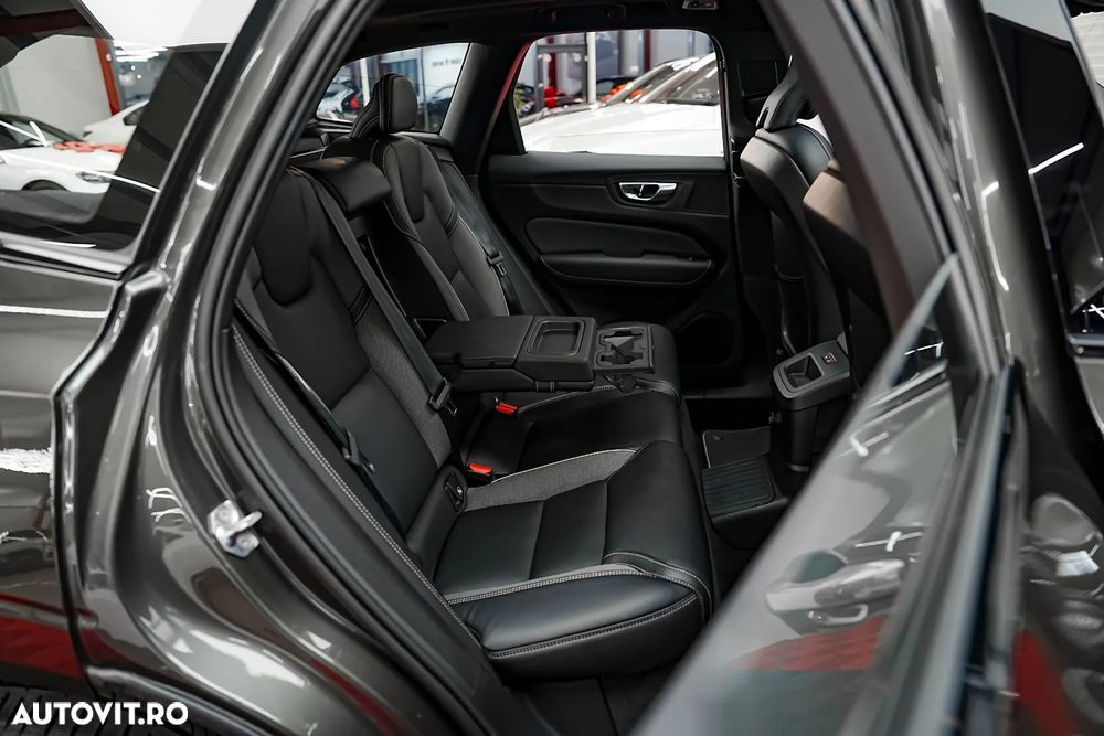 Volvo XC 60 ver-t8-twin-engine-awd-r--design - 12