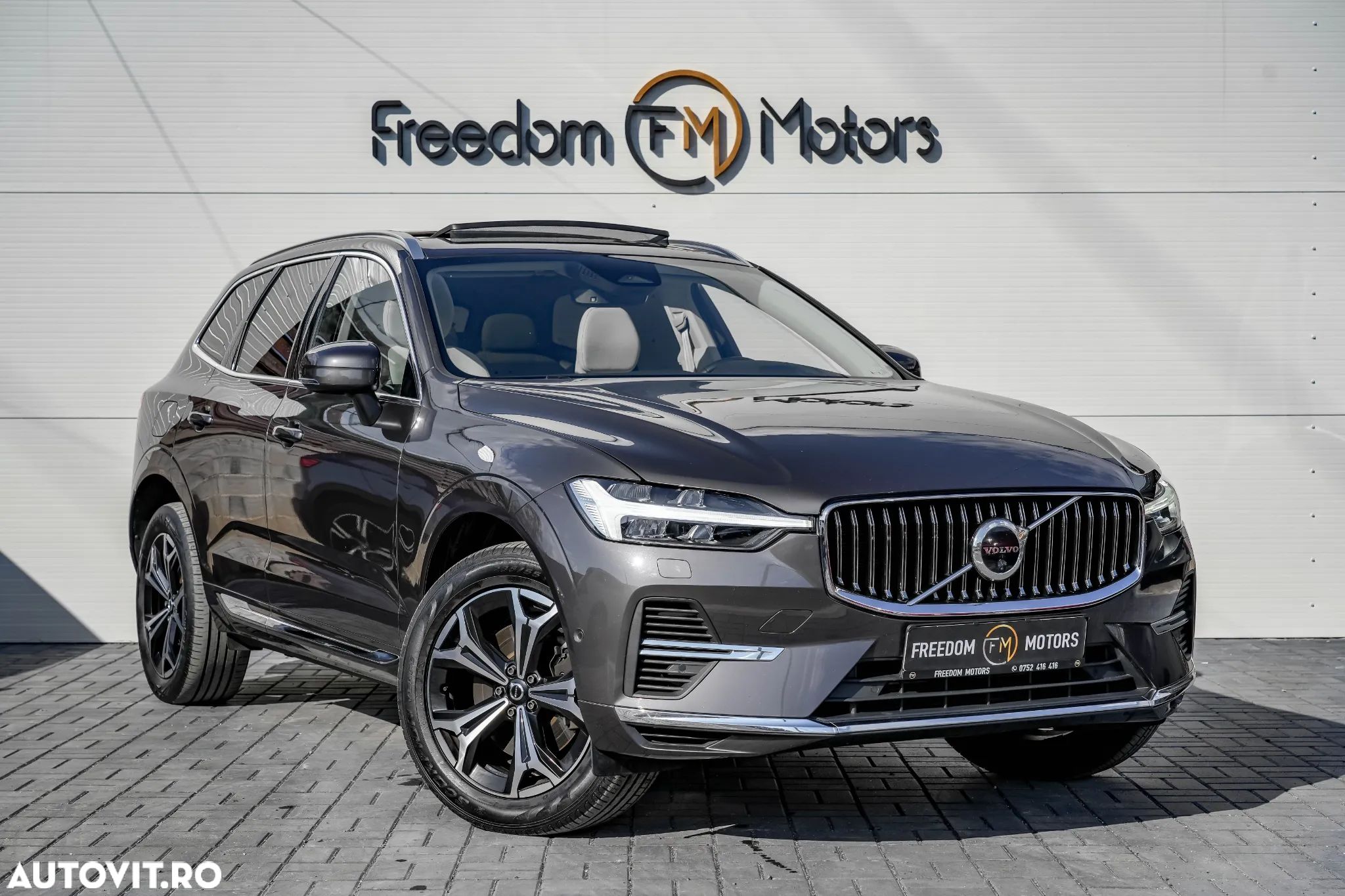 Volvo XC 60 T6 AWD Recharge Geartronic Inscription Expression - 1