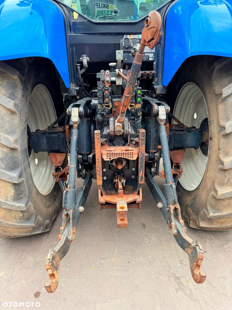 New Holland T 7050 - 25