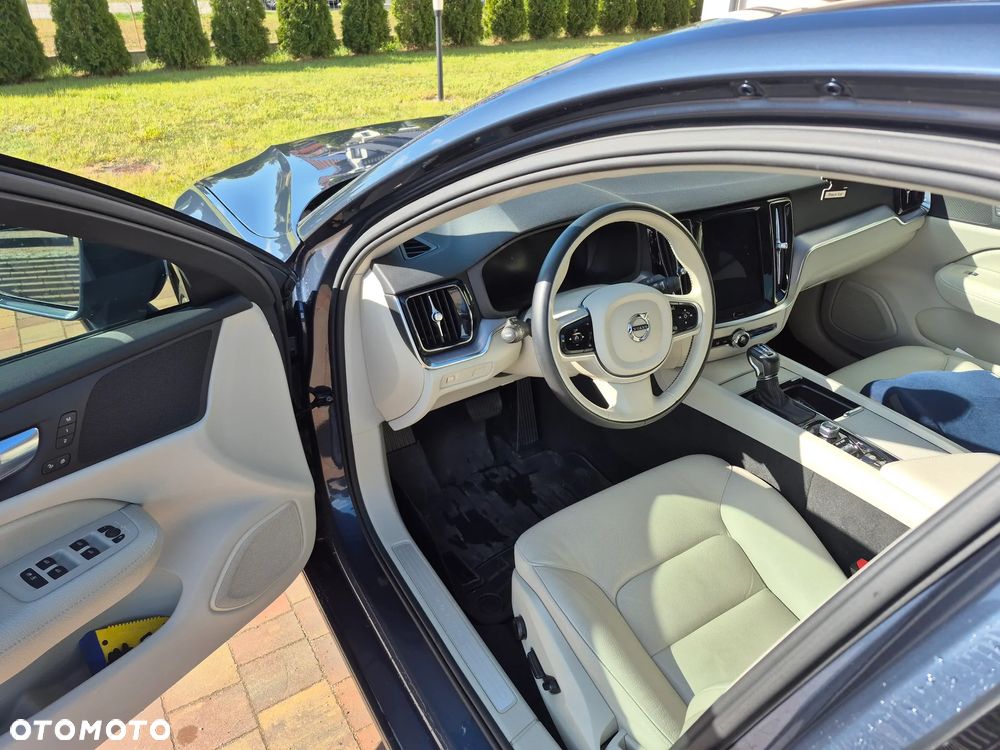 Volvo S60 T6 AWD Geartronic RDesign - 8