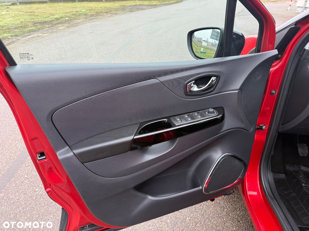 Renault Captur 0.9 Energy TCe Helly Hansen - 18