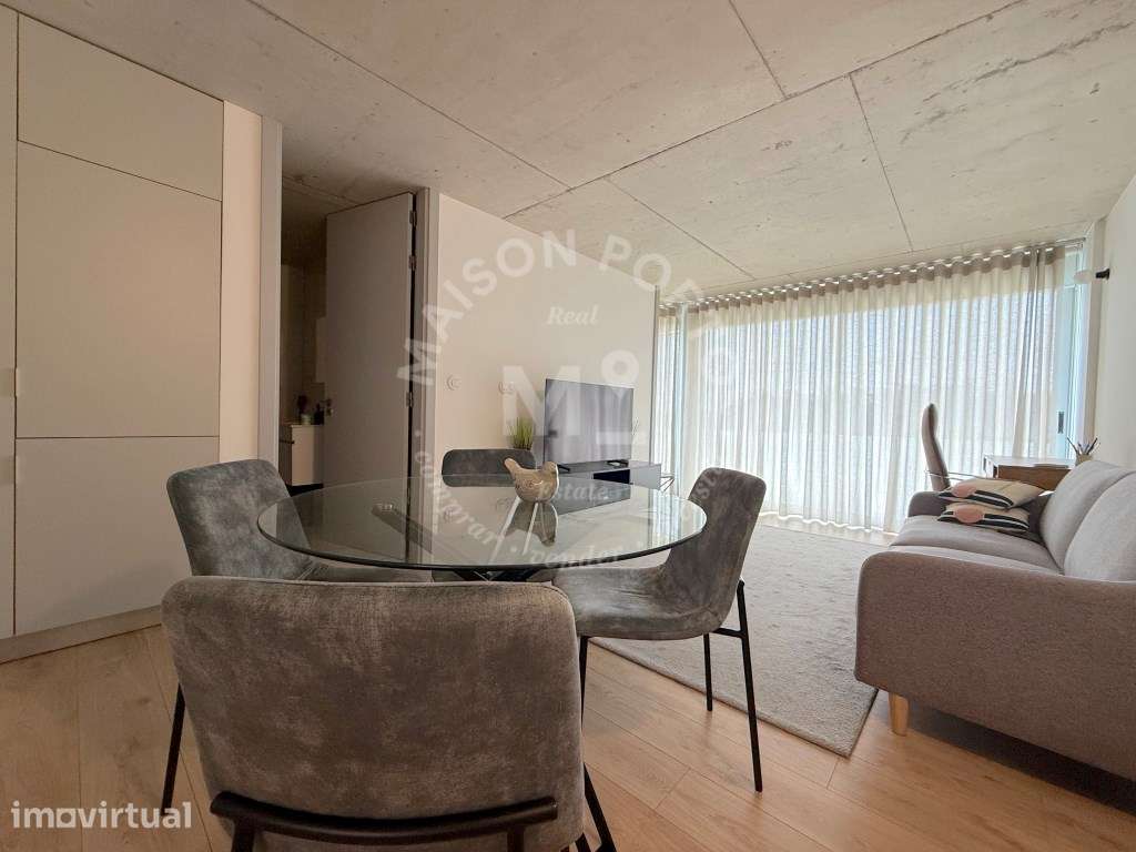 Apartamento T1 com Varanda em Condomínio com Piscina e Vista Rio Do... - Grande imagem: 4/21