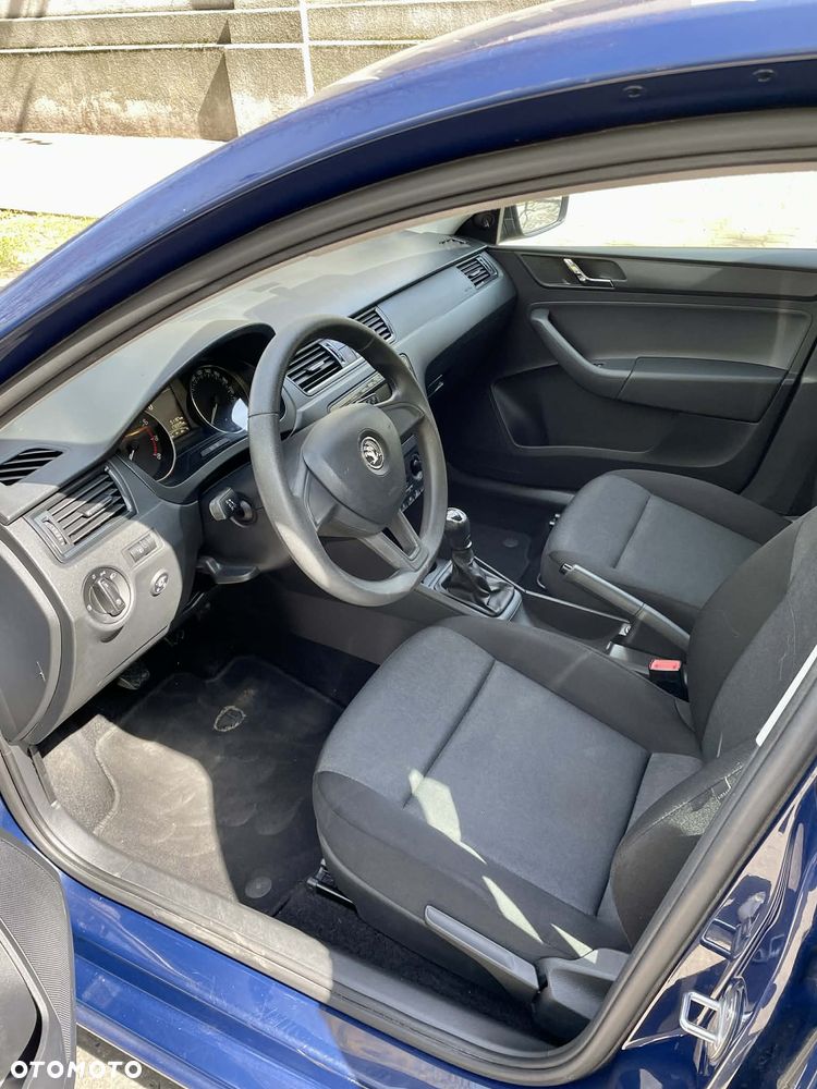 Skoda RAPID 1.2 TSI Active - 7