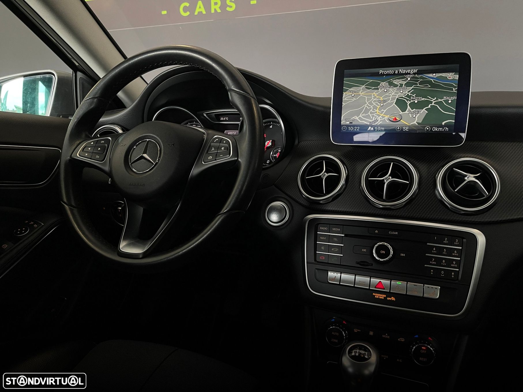 Mercedes-Benz GLA 200 d Urban - 33