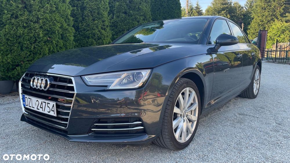 Audi A4 Limousine - 2