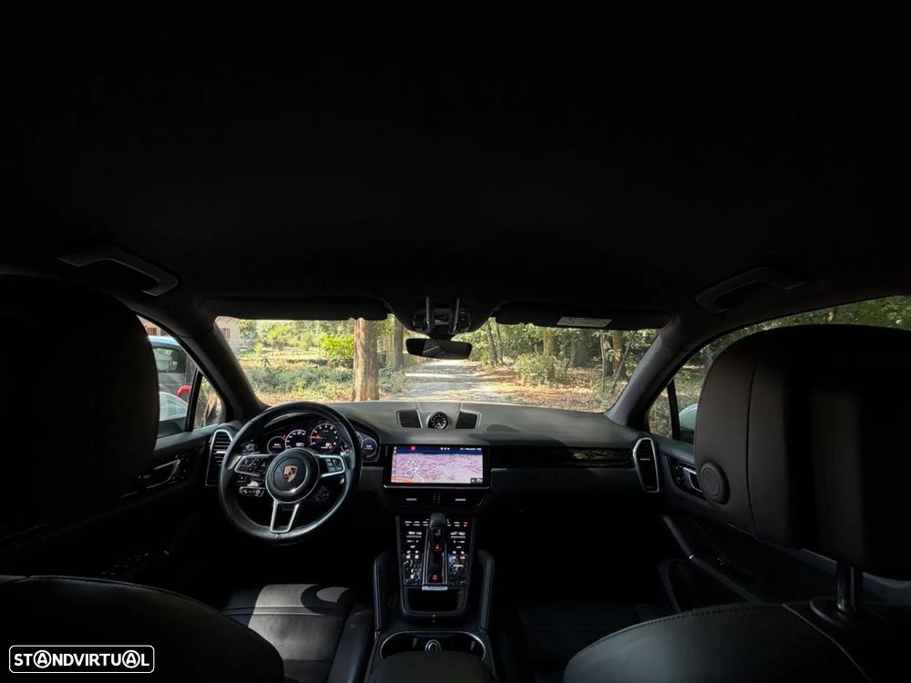 Porsche Cayenne E-Hybrid - 22