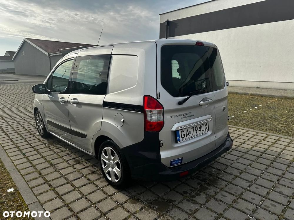 Ford Tourneo Courier - 7
