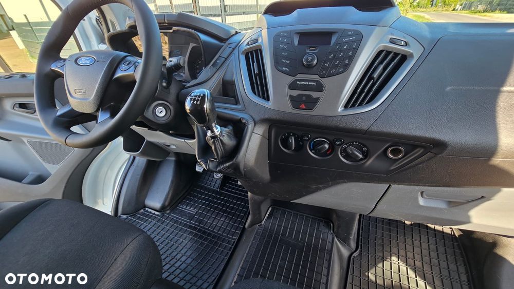 Ford Transit Custom - 19