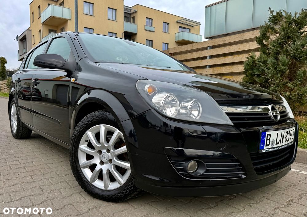 Opel Astra 1.6 Elegance - 1