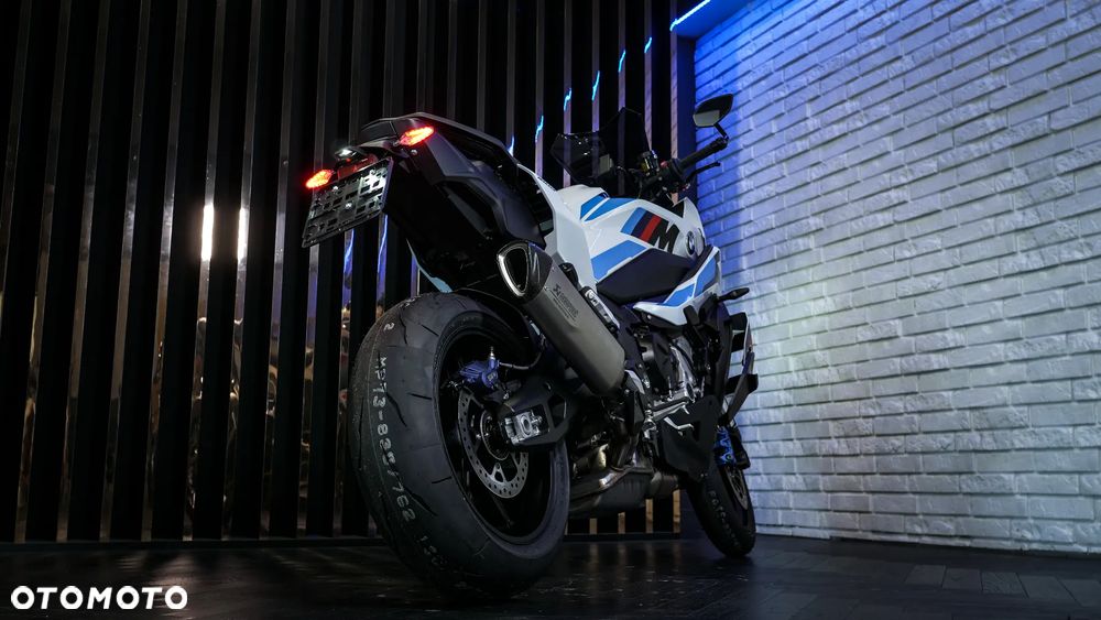 BMW XR - 10