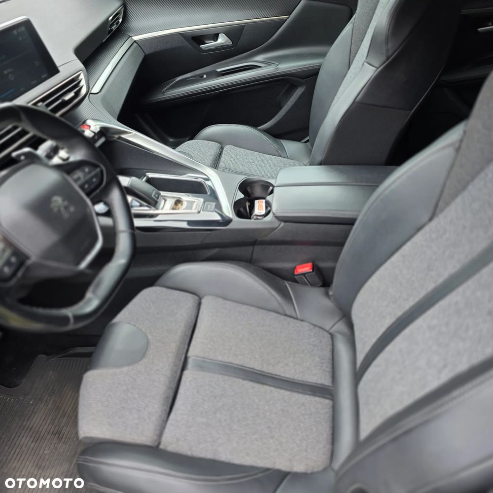 Peugeot 3008 PureTech 130 Stop & Start GPF EAT8 Active Business-Paket - 14
