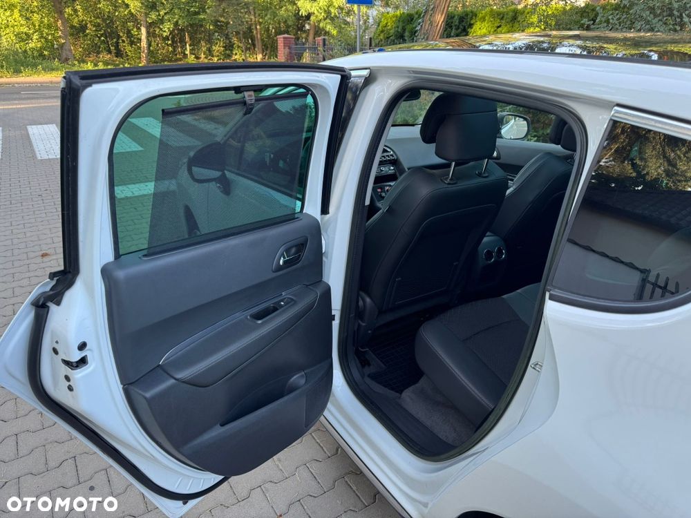 Peugeot 3008 - 8