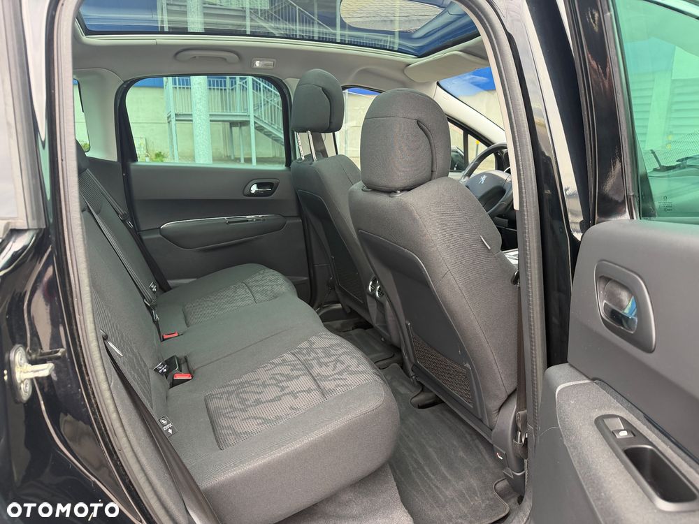 Peugeot 3008 2.0 HDi HYbrid4 - 30