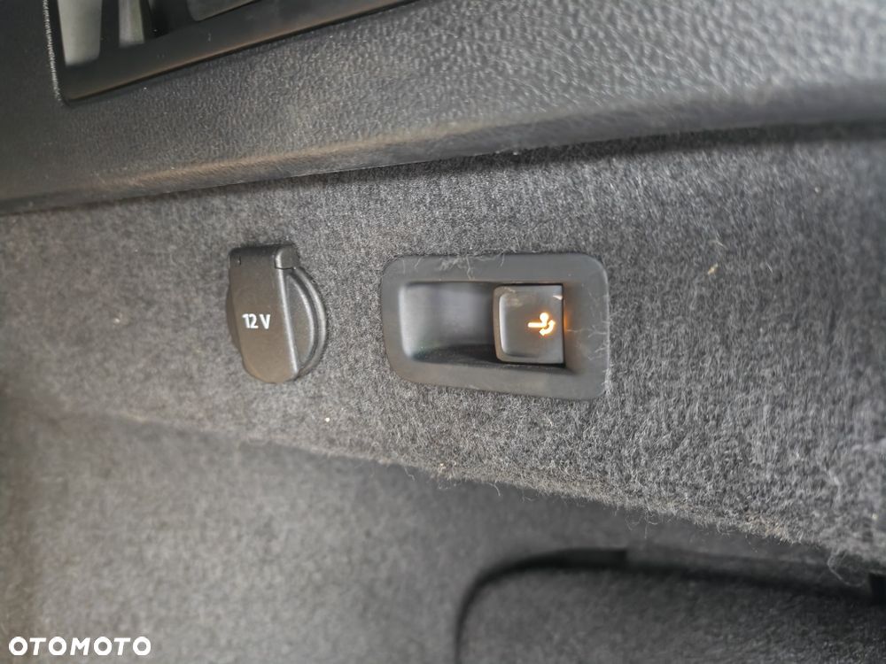 Volkswagen Passat - 8