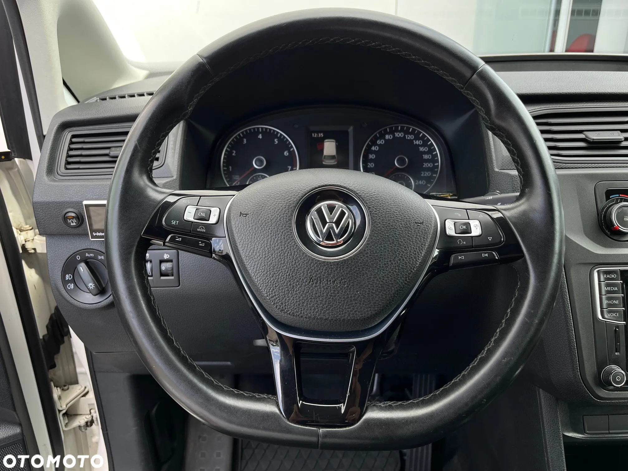 Volkswagen Caddy Maxi - 20