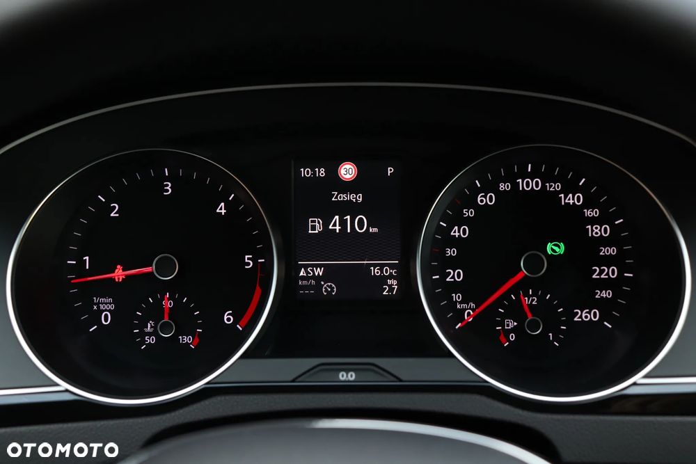 Volkswagen Passat 2.0 TDI (BlueMotion Technology) DSG Highline - 23