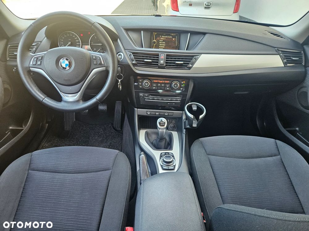 BMW X1 sDrive18d - 17