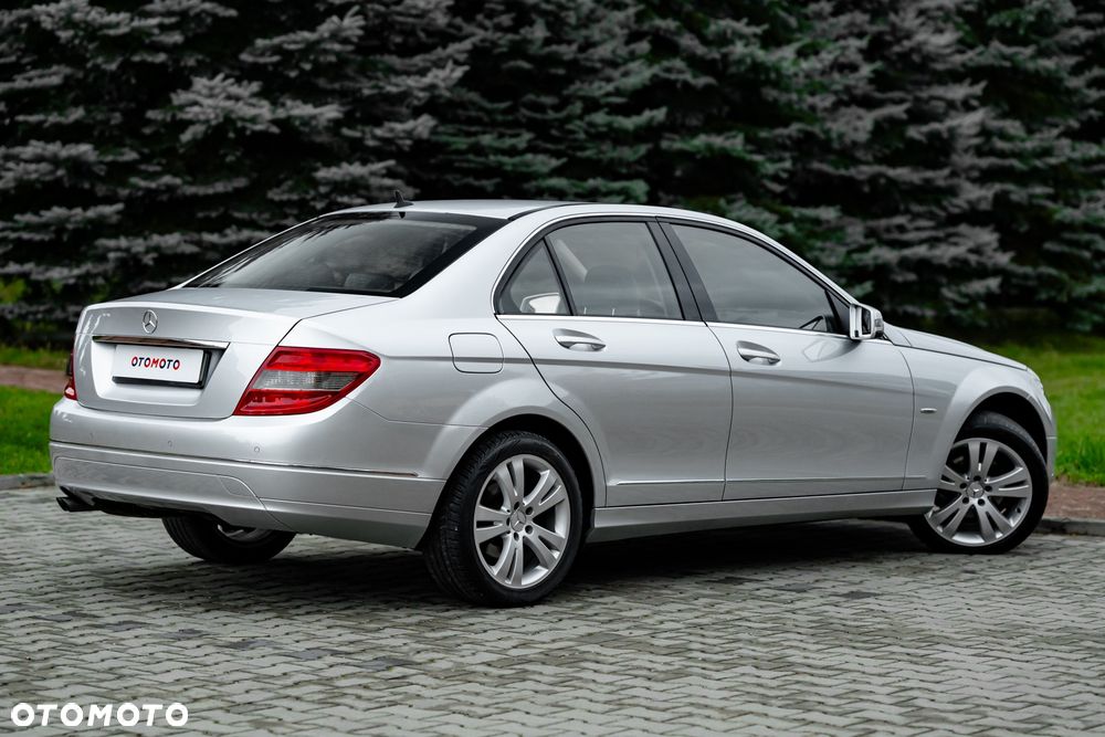 Mercedes-Benz Klasa C 200 CDI Avantgarde - 16