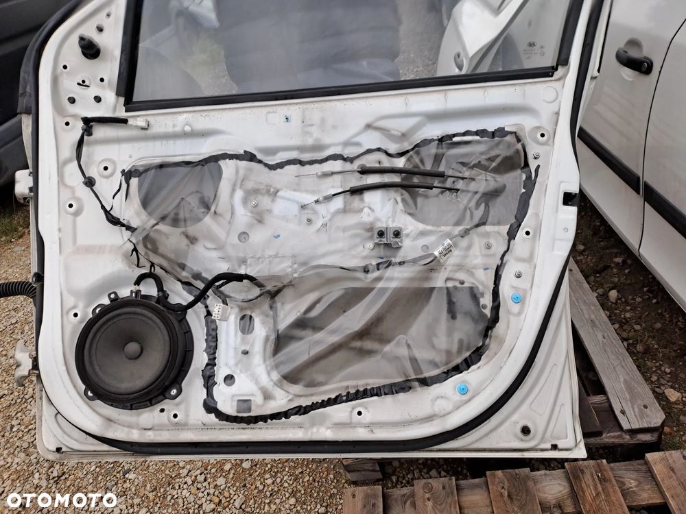 Hyundai I20 I FL 5D drzwi błotniki maska klapa bagaznika kod lakieru PHW - 8