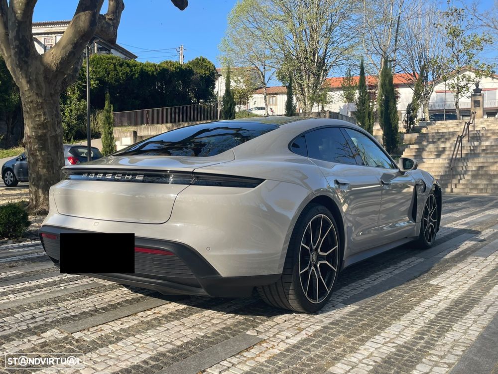Porsche Taycan 4 - 1