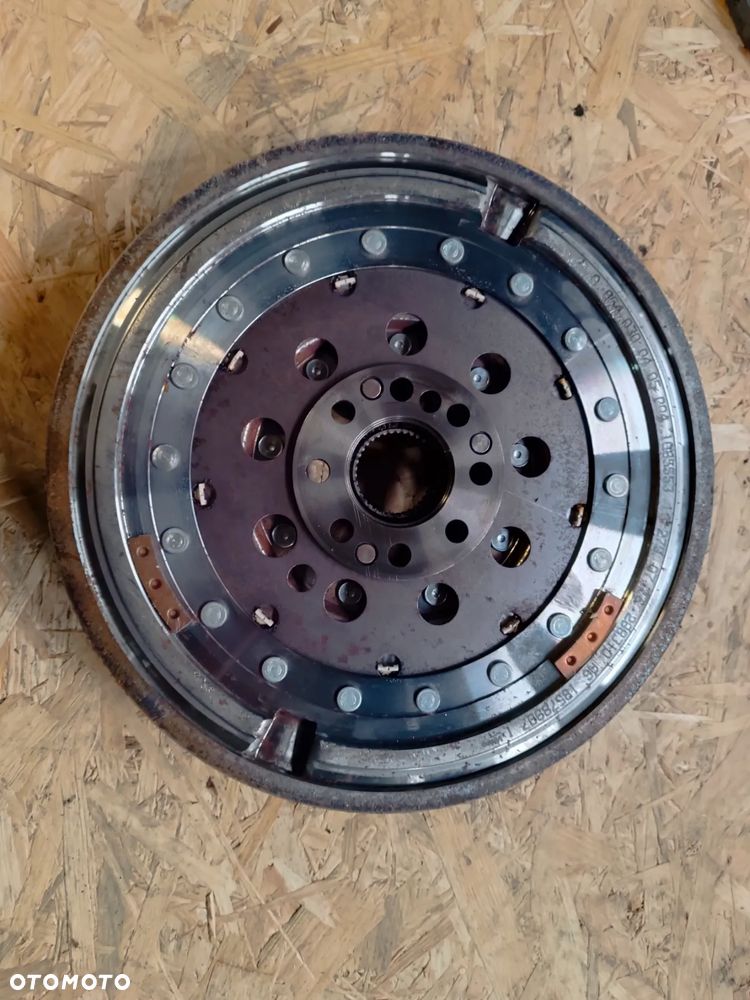 KOŁO DWUMASOWE DWUMASA A6540300405 MERCEDES  2.0 CDI - 3