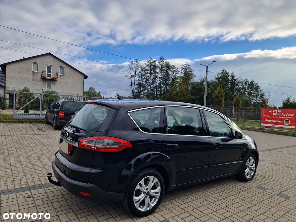 Ford S-Max - 19