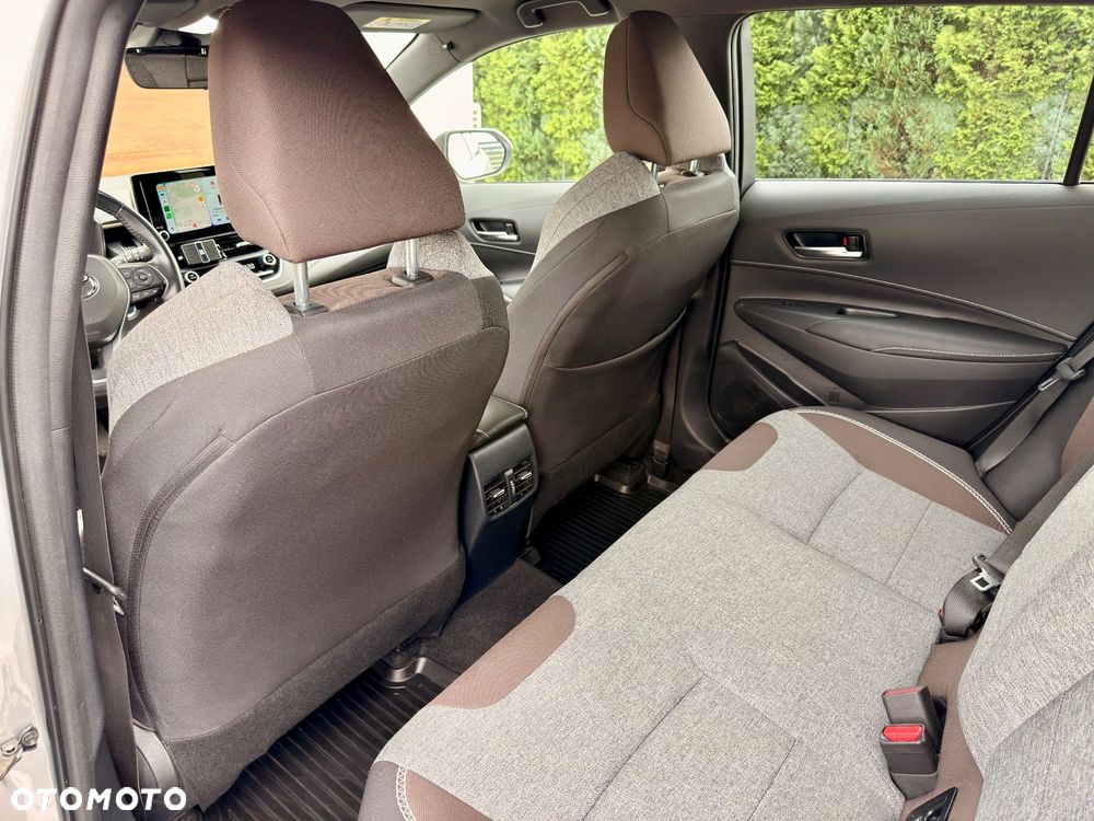 Toyota Corolla 2.0 Hybrid Trek - 11