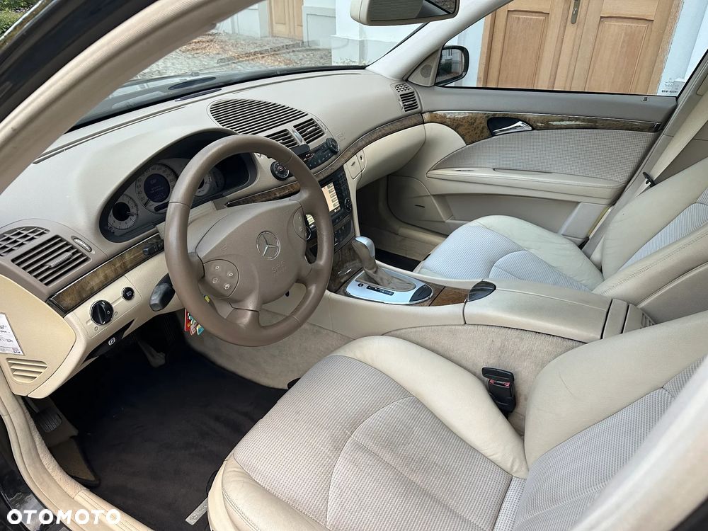Mercedes-Benz Klasa E 200 CDI Automatik Avantgarde DPF - 27